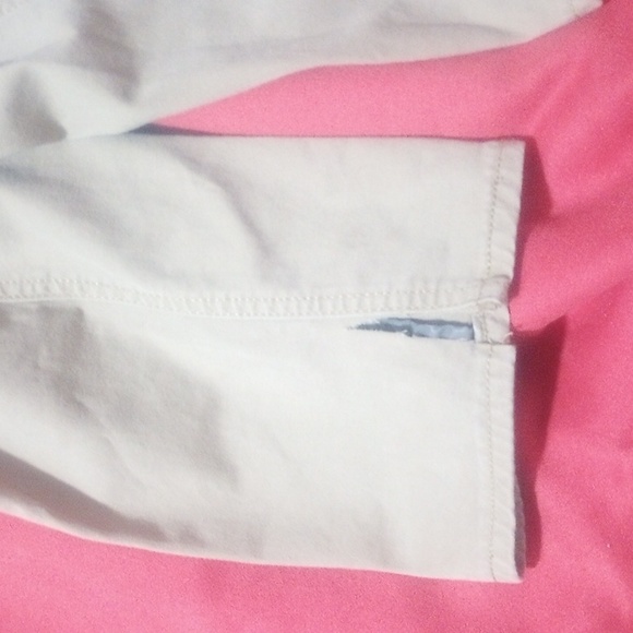 Levi's 511 straight legs tan men sz 32/32_tears on the inside of both legs. - Picture 5 of 13